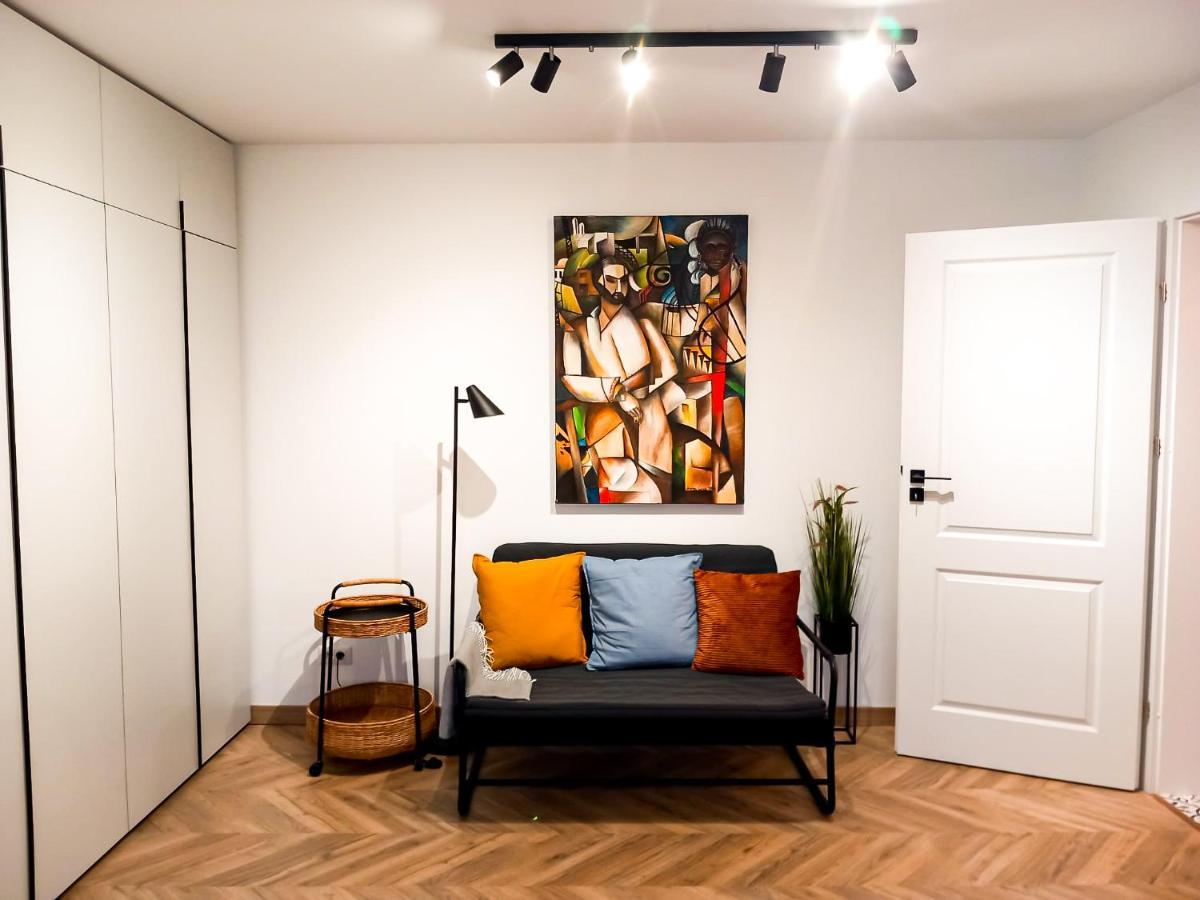 Apartamento Timpuri Noi Studio With Self Check In Bucarest Exterior foto